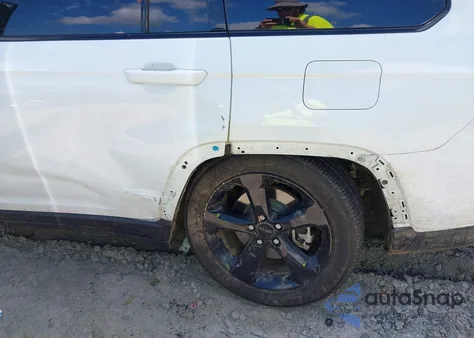 2023 Jeep Grand Cherokee L Altitude 4X2 from USA, damaged, VIN 1C4RJJAG4P8901759